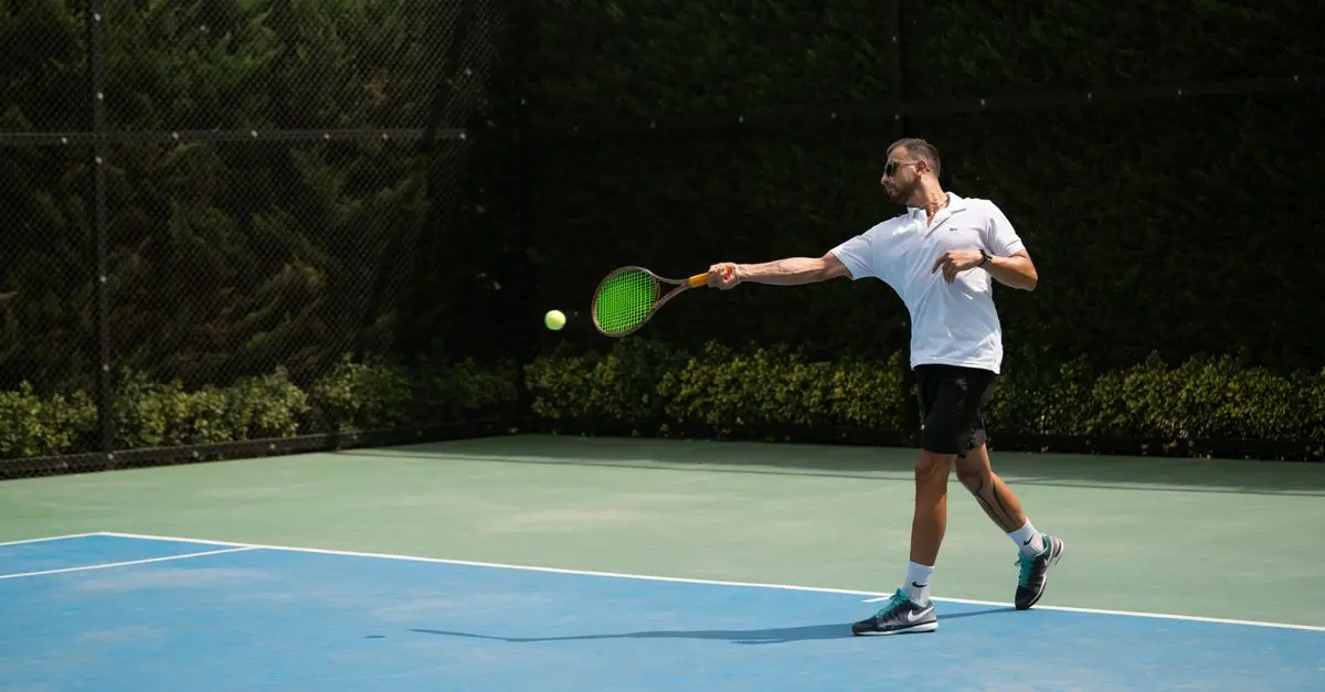 Les techniques incontournables pour améliorer votre revers au tennis