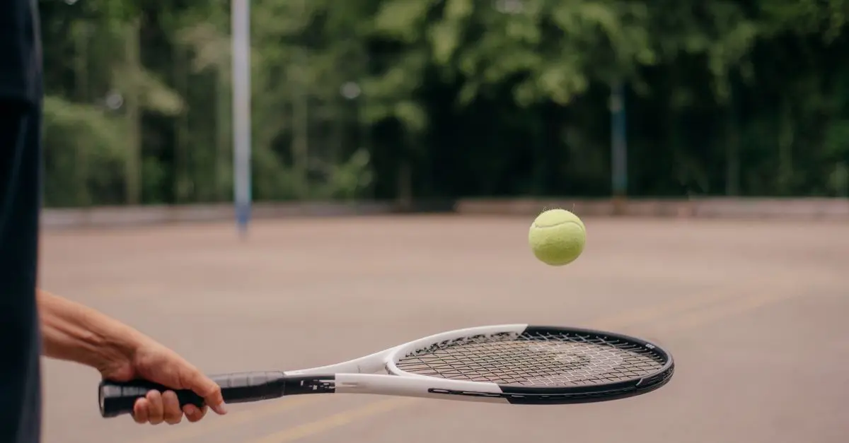 Comment bien choisir votre raquette de tennis pour progresser